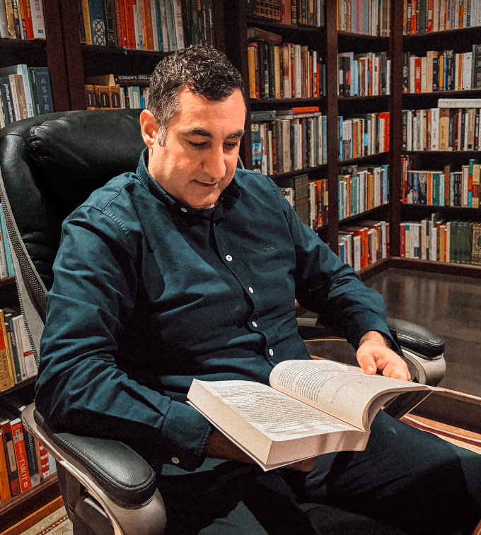 Mark Khoder reading